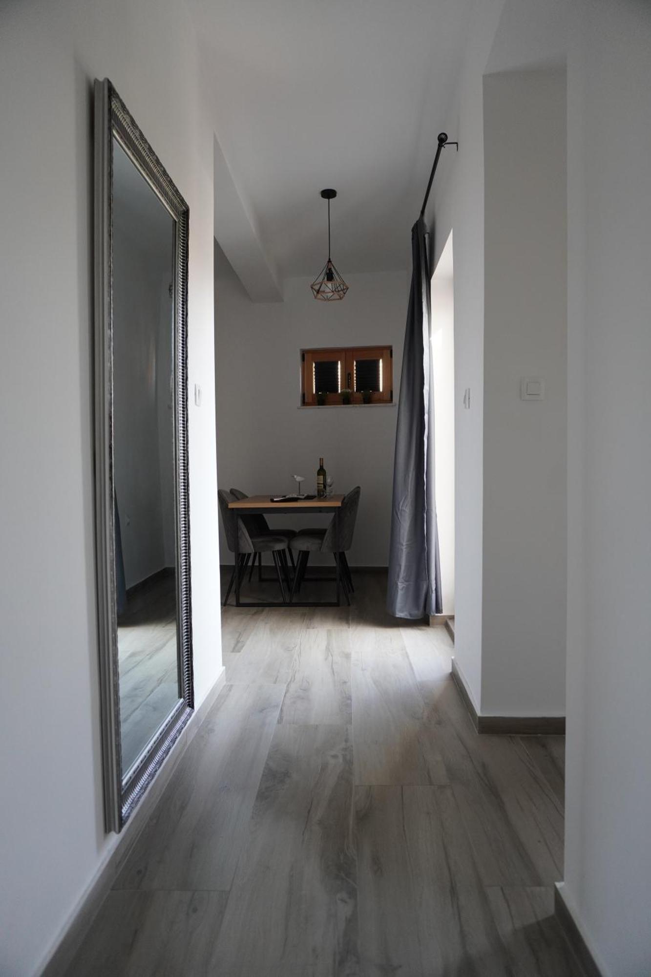 Fjaka Apartments & Rooms Σίμπενικ Εξωτερικό φωτογραφία